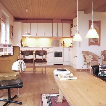 Nyaraló Three-bedroom Holiday In Tranekar *